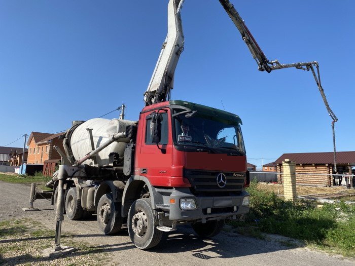 Подача бетона для заливки полов в бане в Красноярске